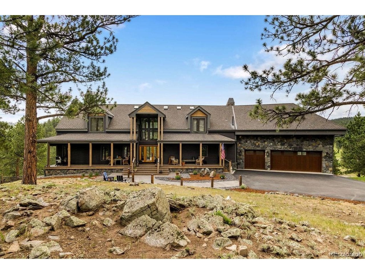 566 Meadow Vista Dr