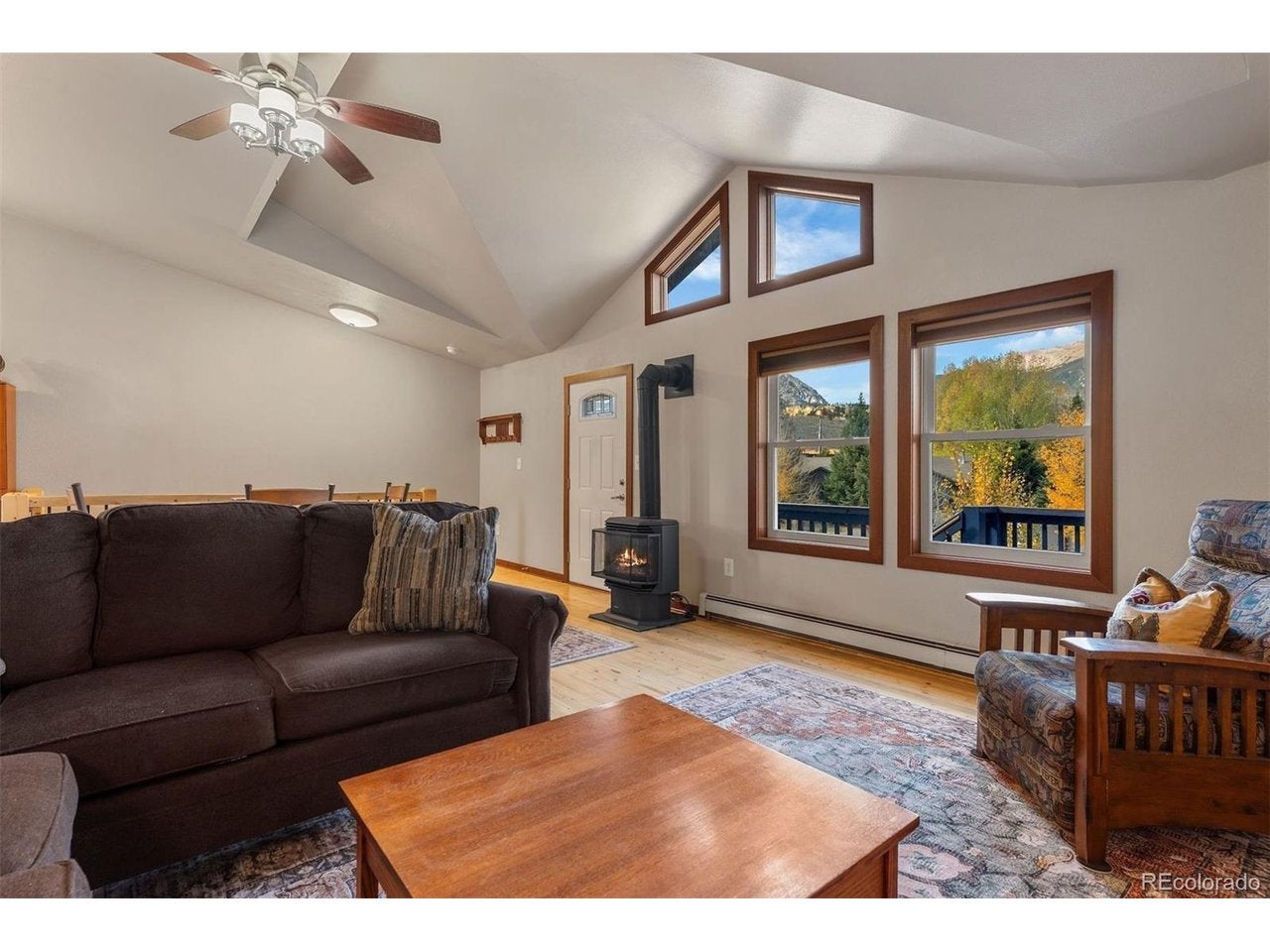 245 Tennis Ct