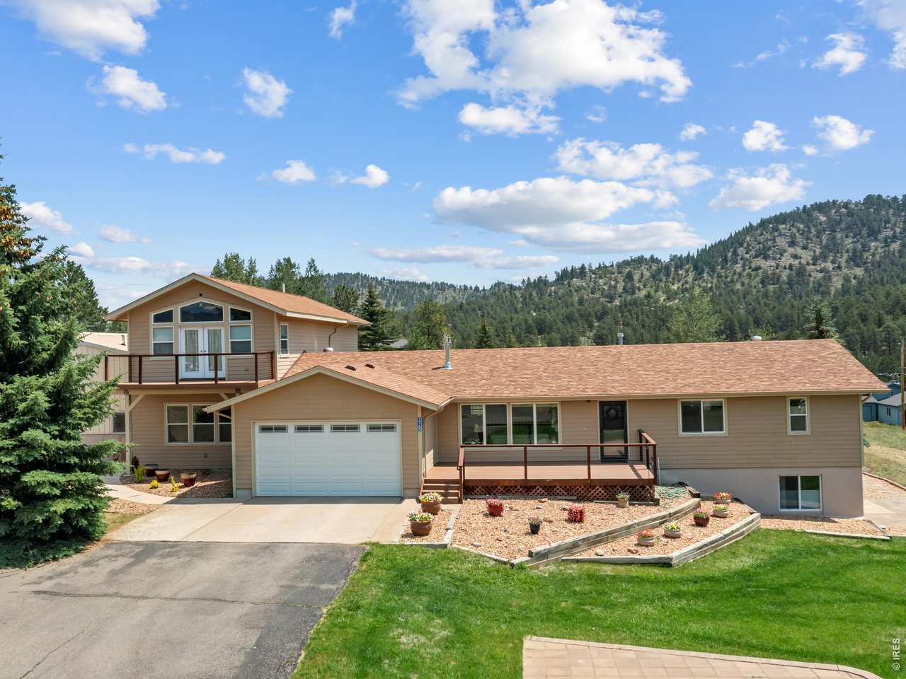 1765 Olympian Ln