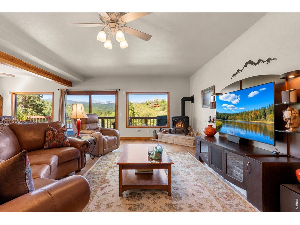 563 Pine Cone Cir