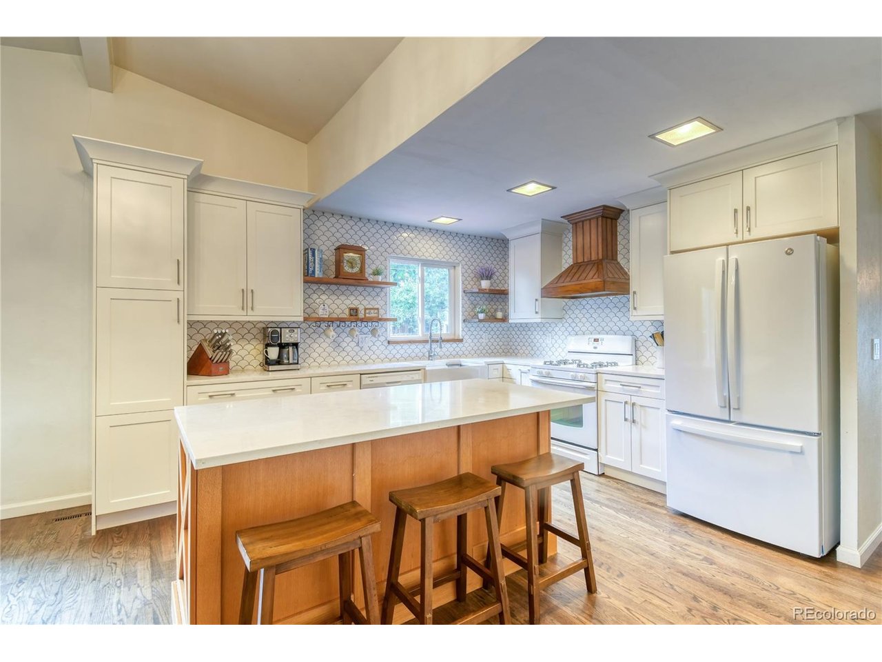 Photo 1 of 32 — 6016 S Bannock St, Littleton, CO 80120