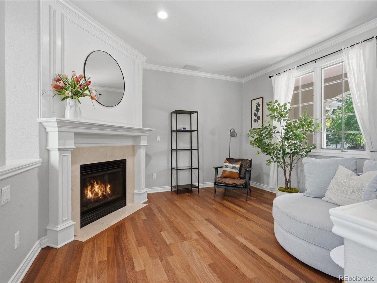 6365 W Crestline Ave