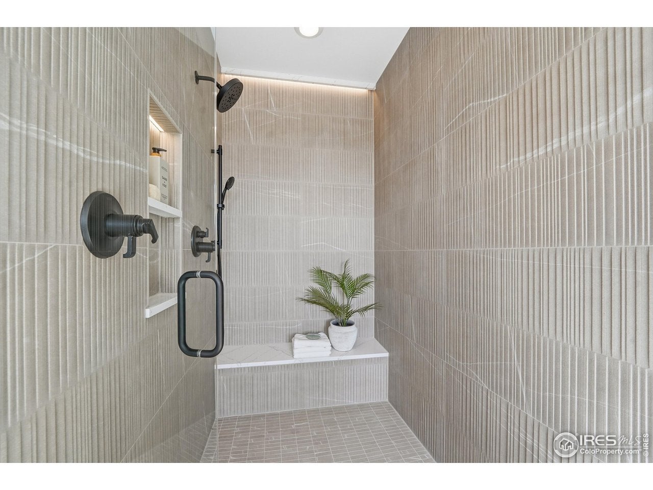 977 Saint Andrews Ln, Louisville, CO, 80027, USA, 5 Bedrooms Bedrooms, ,6 BathroomsBathrooms,Residential,Active,977 Saint Andrews Ln,1051828