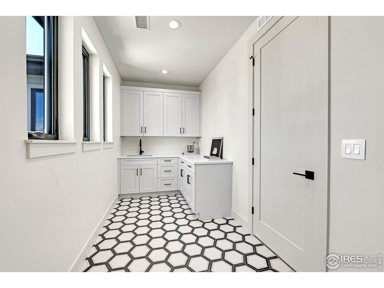 977 Saint Andrews Ln, Louisville, CO, 80027, USA, 5 Bedrooms Bedrooms, ,6 BathroomsBathrooms,Residential,Active,977 Saint Andrews Ln,1051828