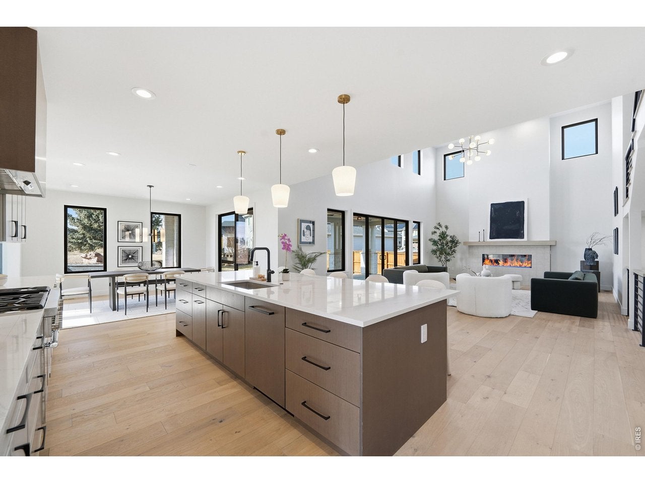 977 Saint Andrews Ln, Louisville, CO, 80027, USA, 5 Bedrooms Bedrooms, ,6 BathroomsBathrooms,Residential,Active,977 Saint Andrews Ln,1051828