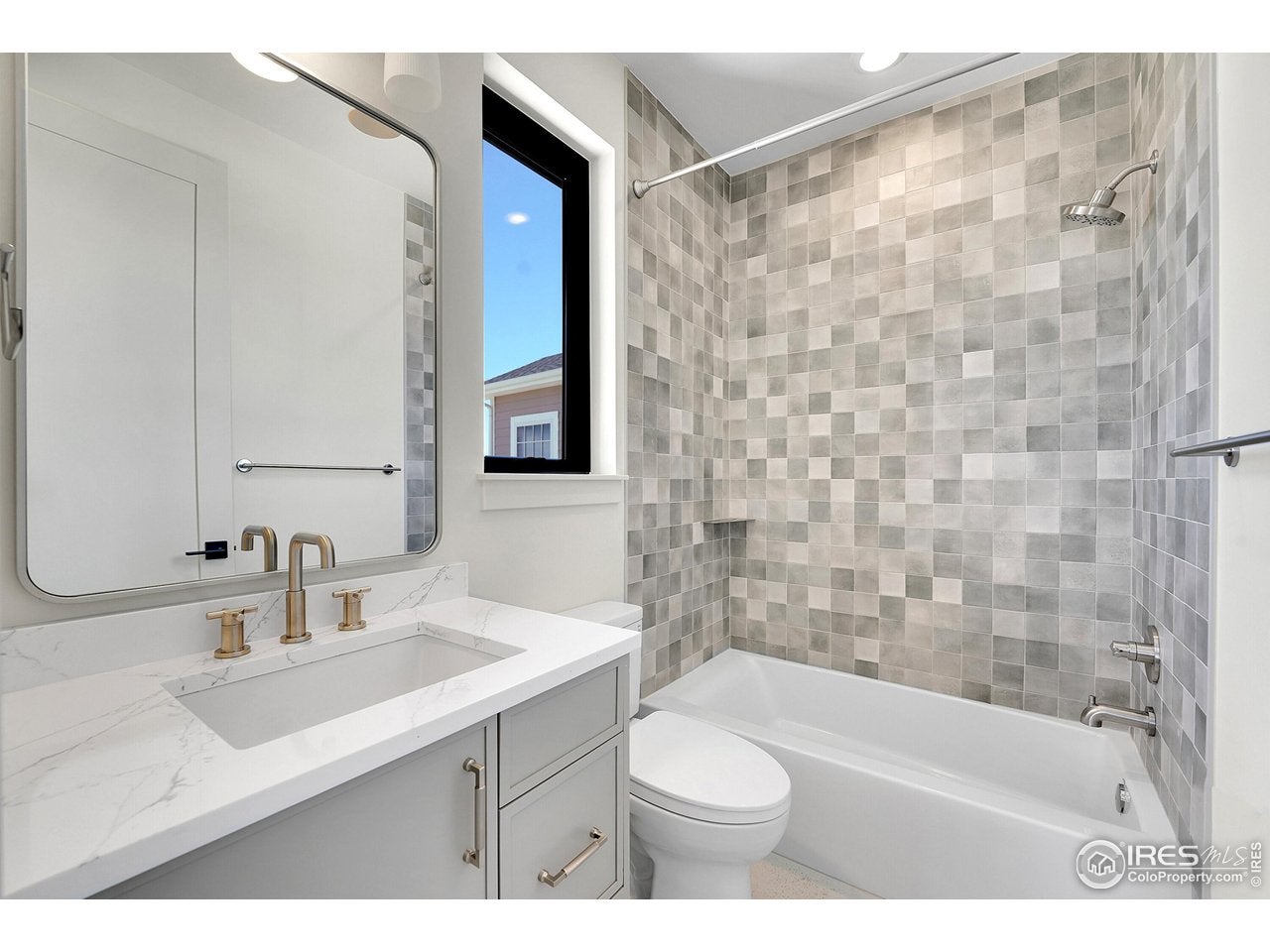 977 Saint Andrews Ln, Louisville, CO, 80027, USA, 5 Bedrooms Bedrooms, ,6 BathroomsBathrooms,Residential,Active,977 Saint Andrews Ln,1051828