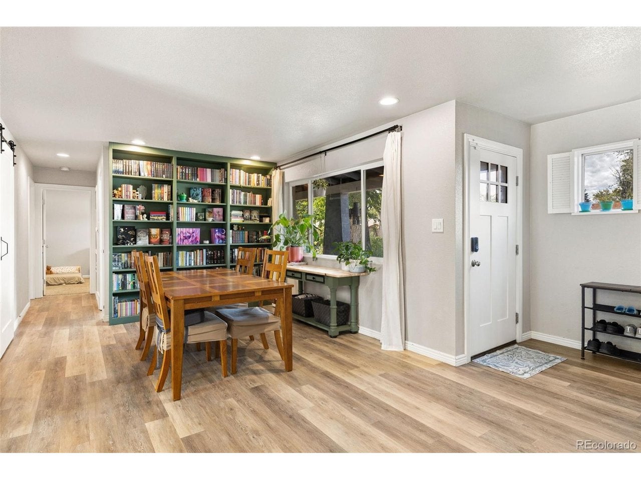 113 Everett Dr