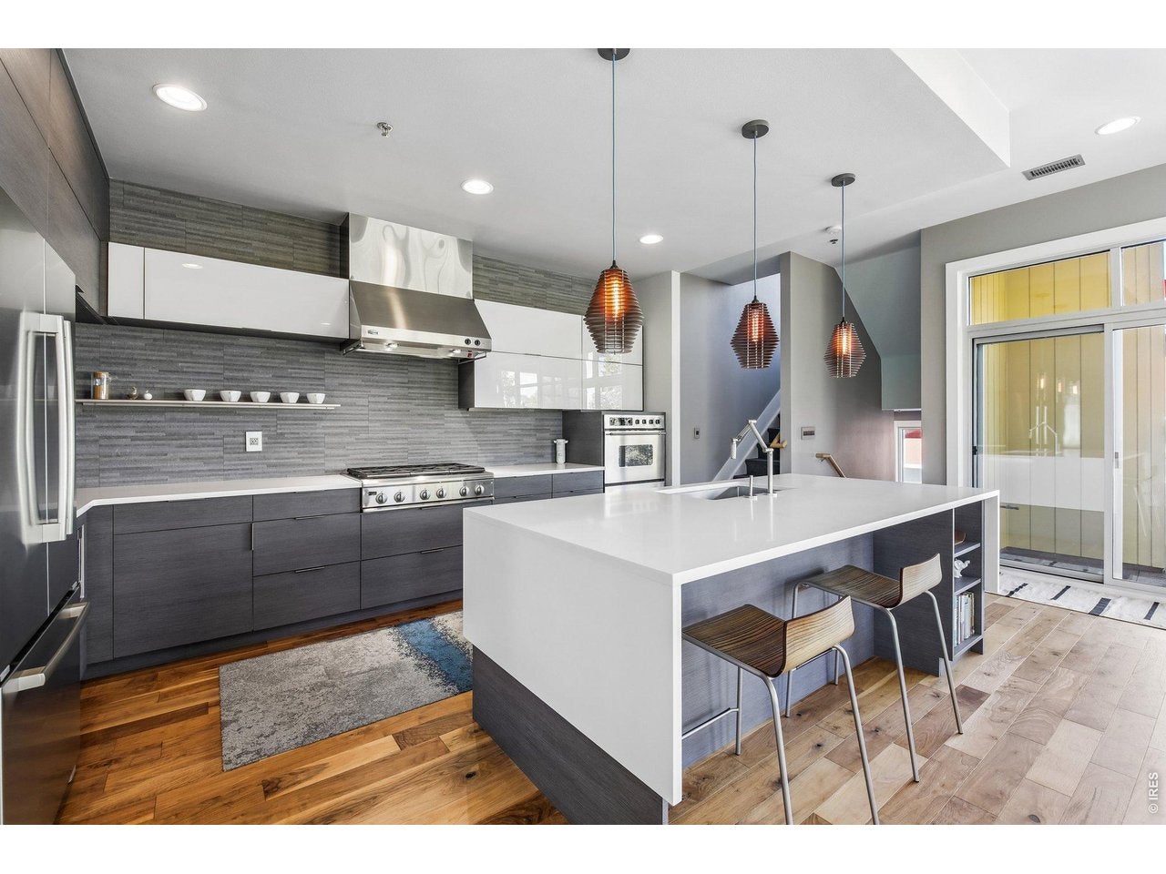 1050 Neon Forest Cir E