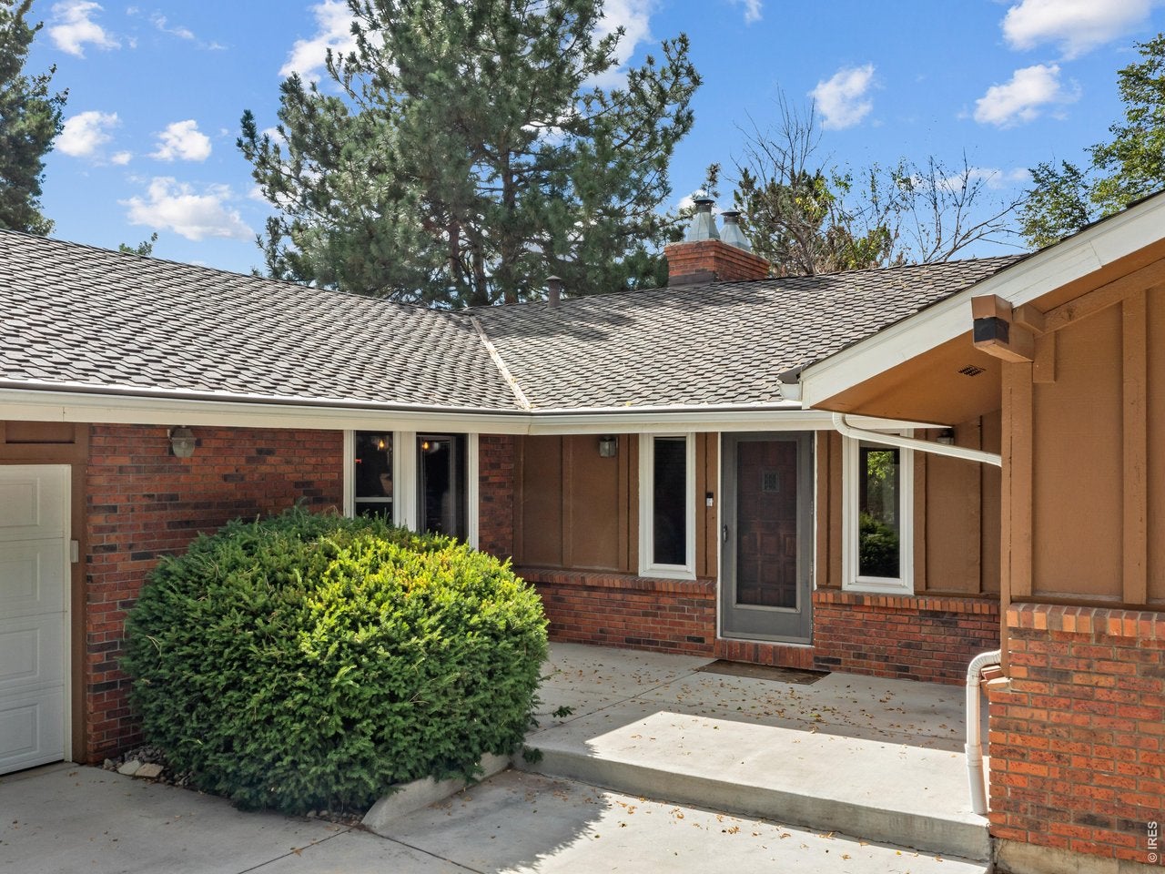 309 Glenview Ct