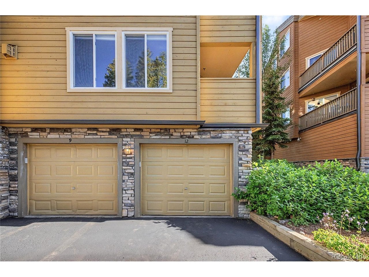 4020 Silverheels Dr 12