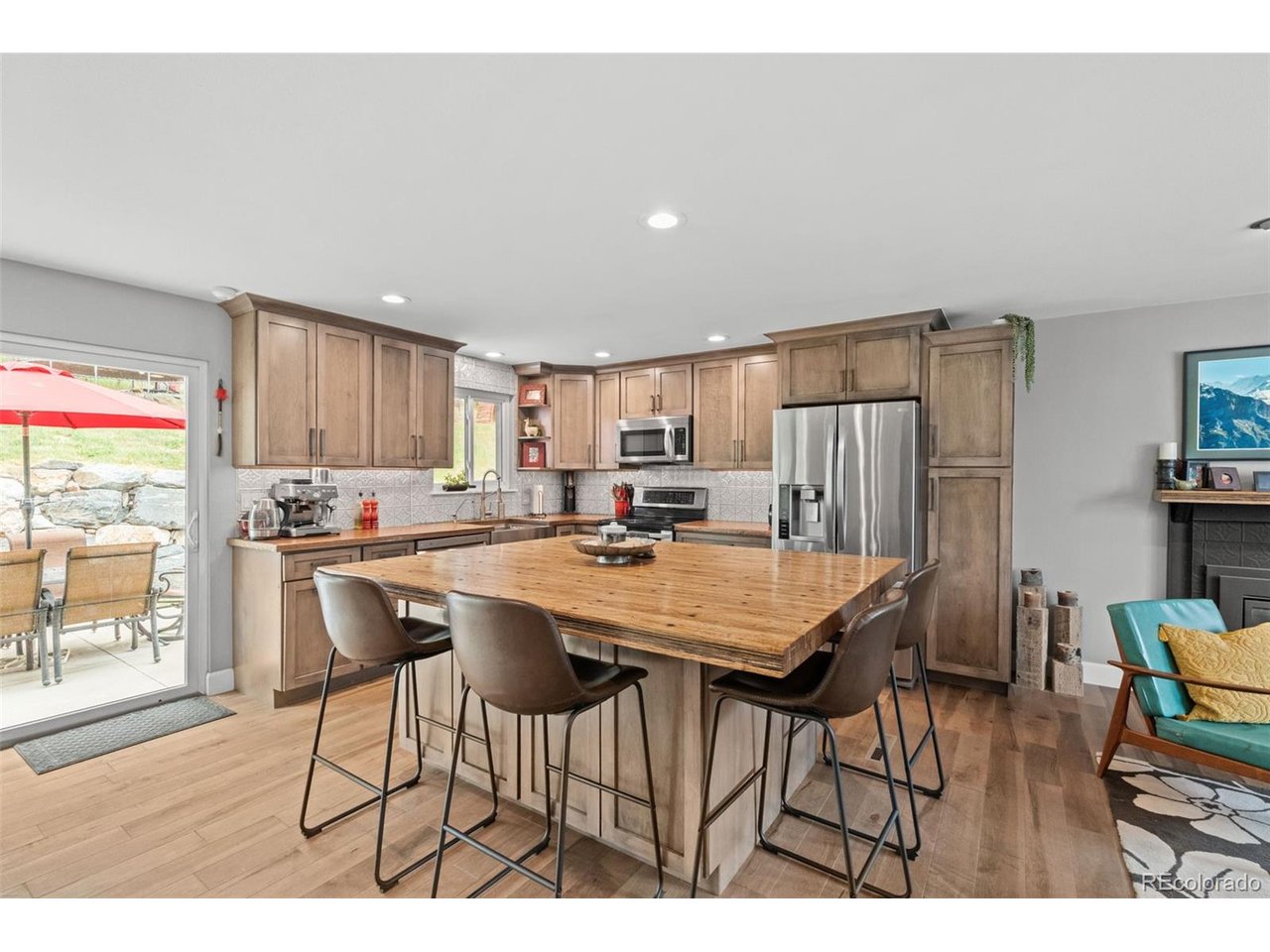 5553 Maggie Ln