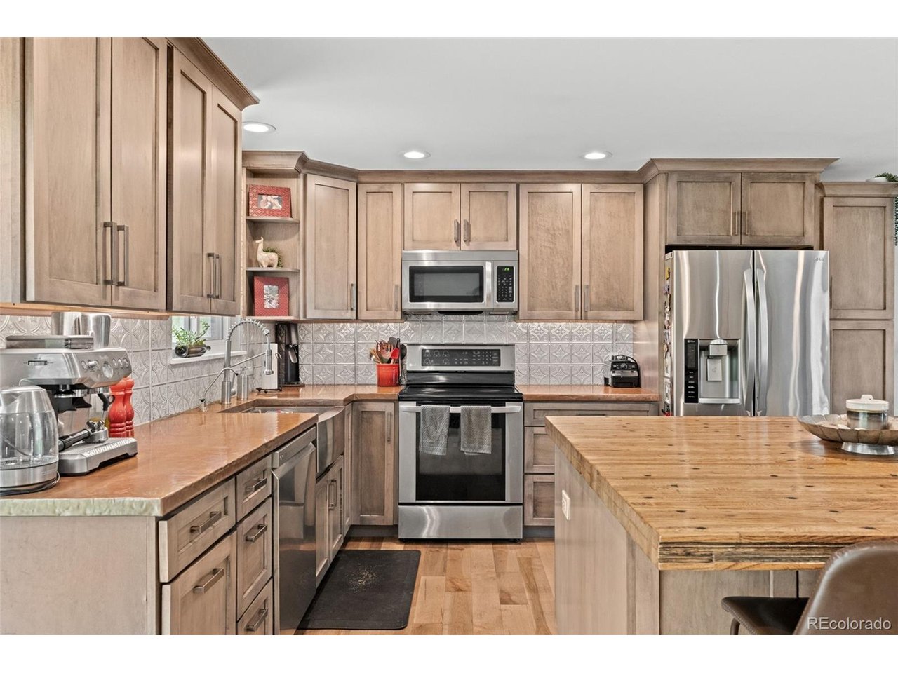 5553 Maggie Ln