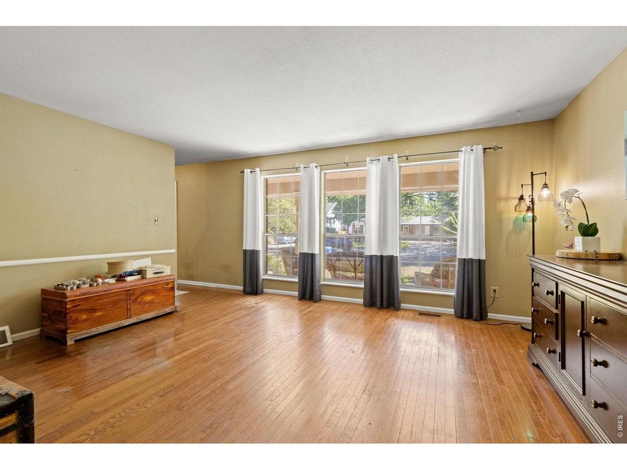 2269 Iroquois Dr
