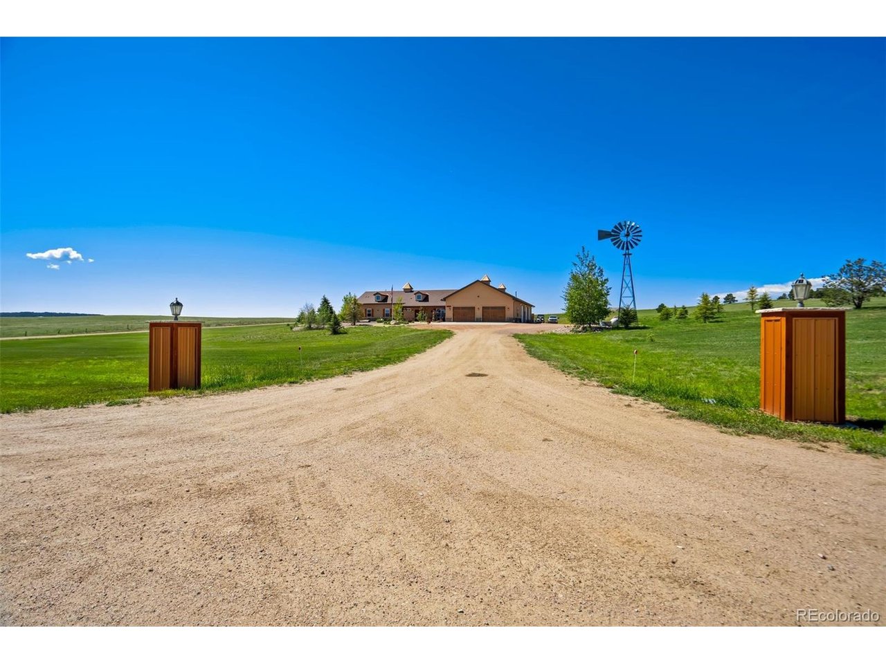 13735 Mccune Rd