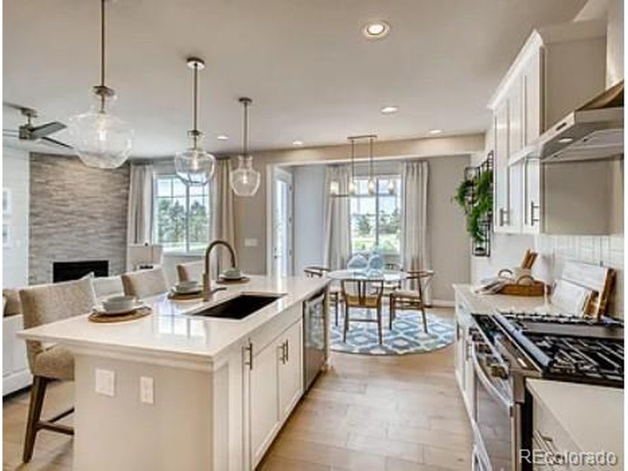 5315 S Canyon View Dr