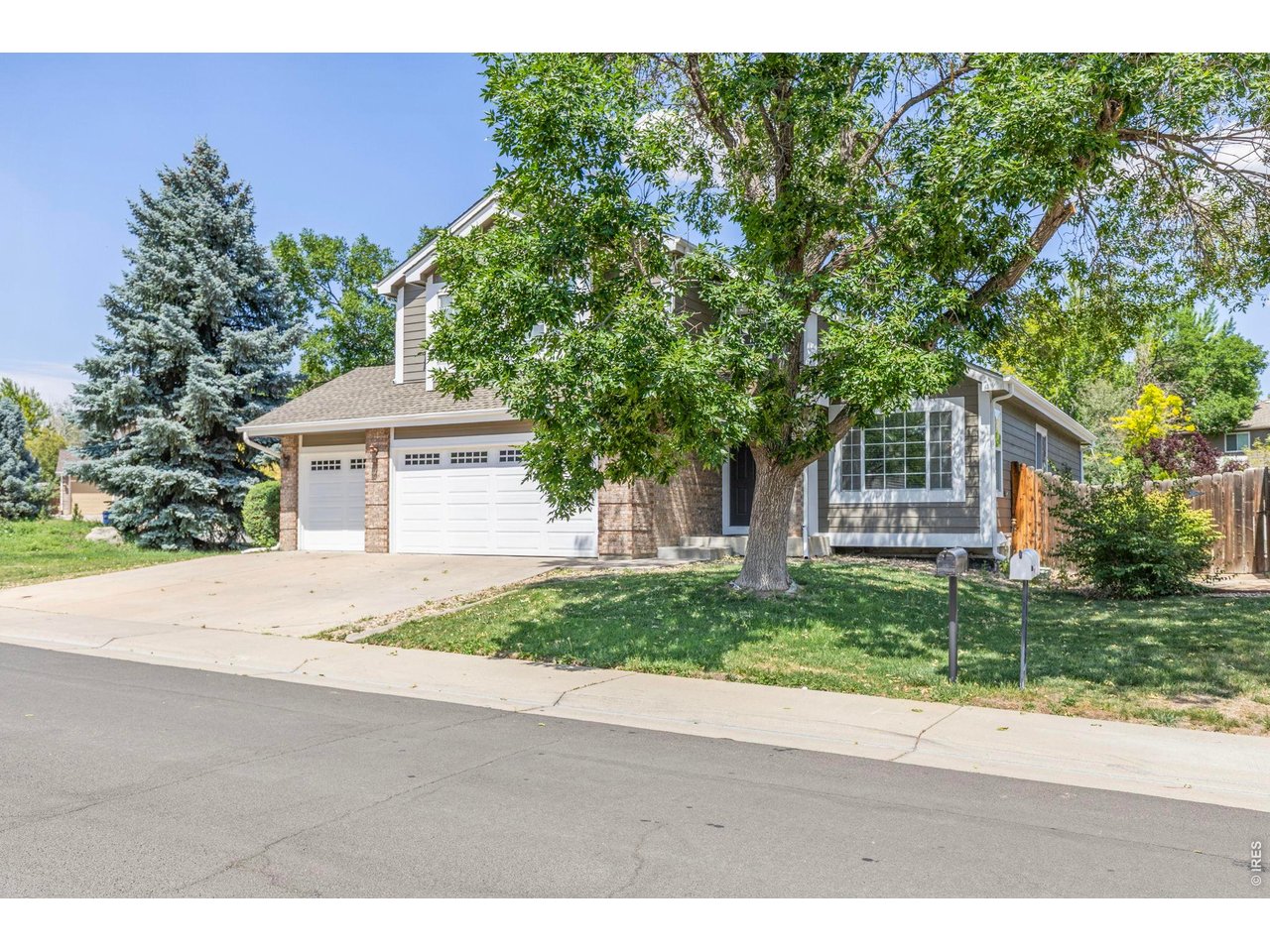 1630 Hemlock Way