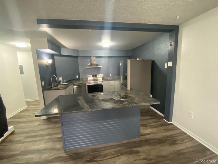 Photo 1 of 20 — 1625 Larimer St 2004, Denver, CO 80202