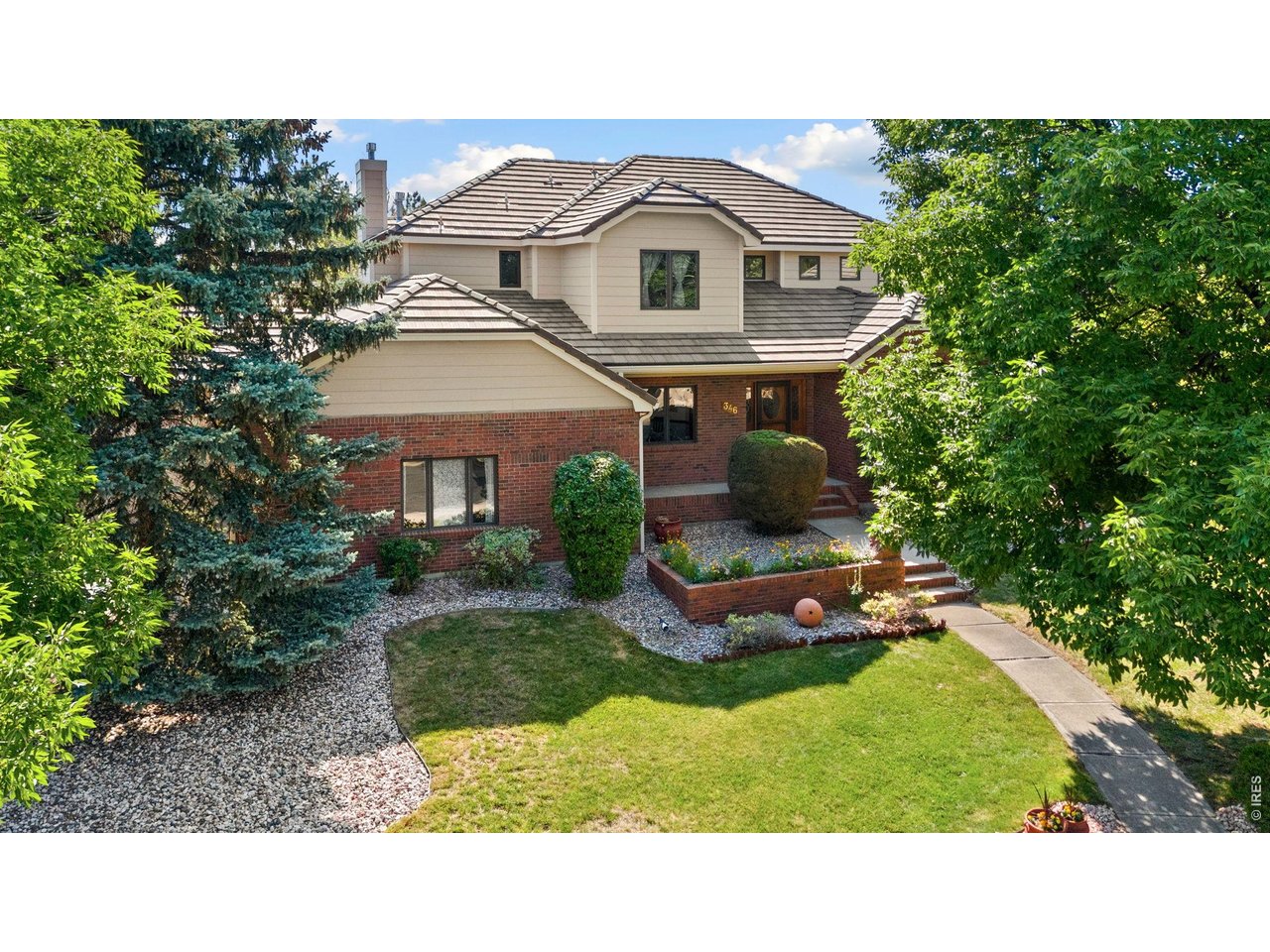 346 High Pointe Dr