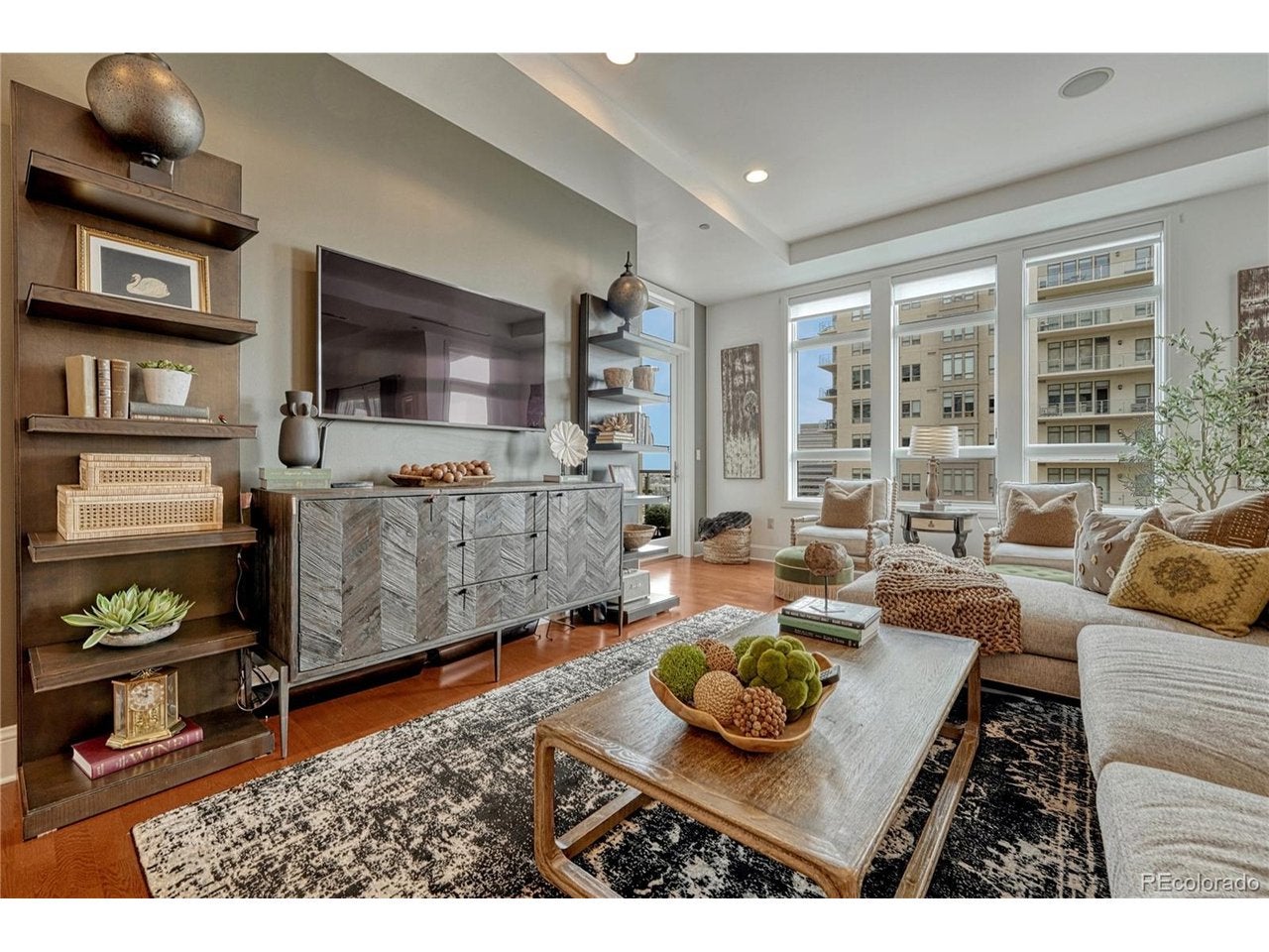 5455 Landmark Pl 701