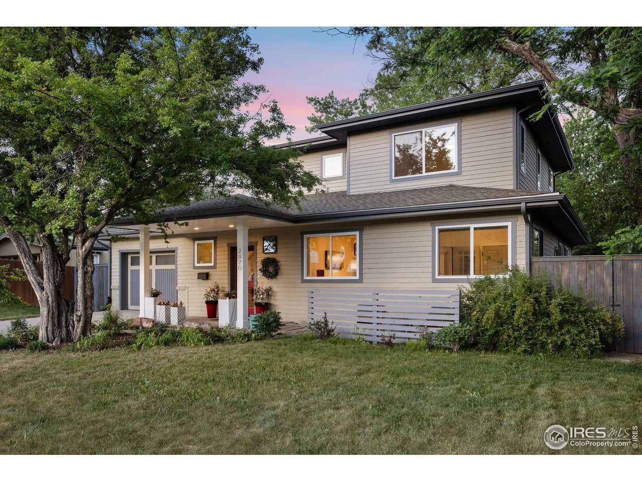 2870 18th St - Photo 3
