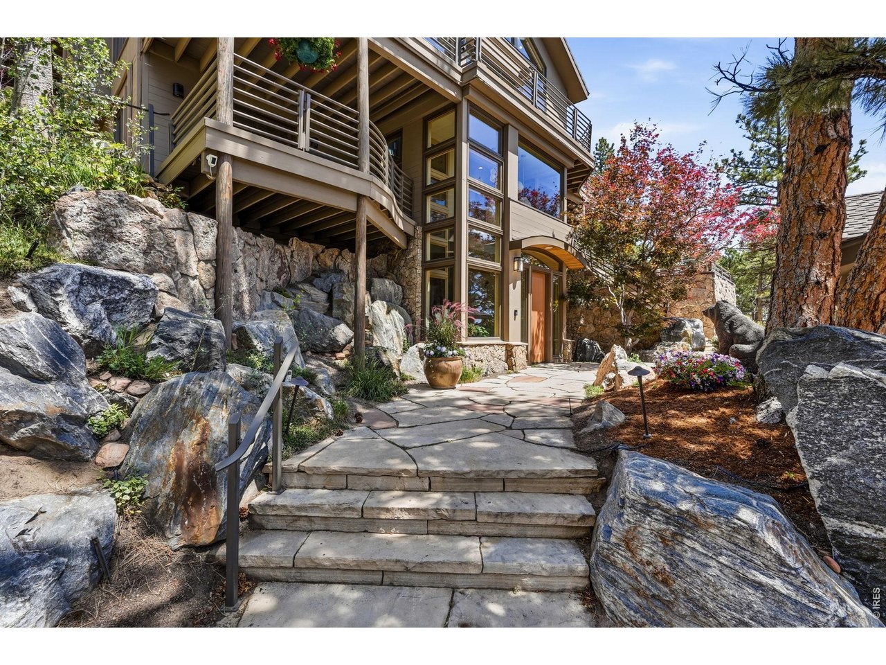 2881 N Lakeridge Trl