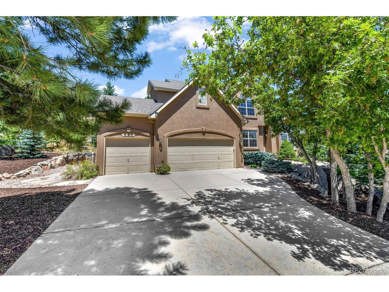 470 Paisley Dr
