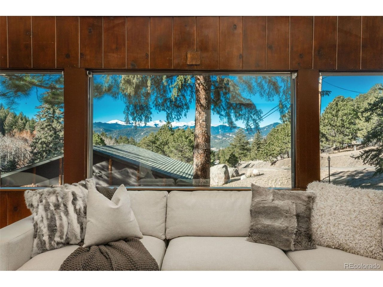 25728 Stanley Park Rd