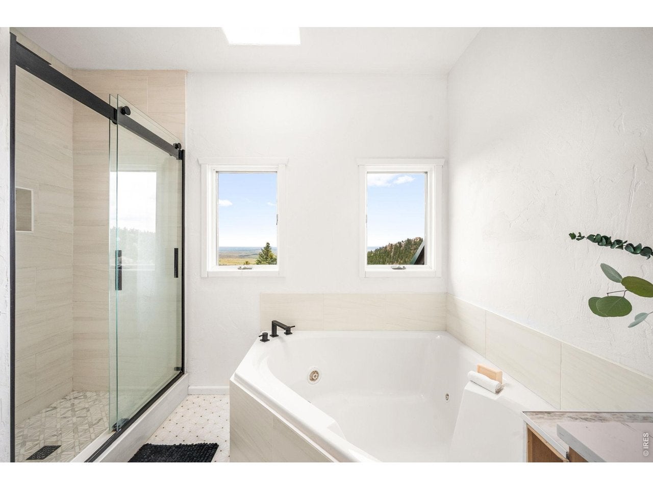 9537 Ute Dr, Golden, CO, 80403, USA, 4 Bedrooms Bedrooms, ,4 BathroomsBathrooms,Residential,Active,9537 Ute Dr,1060448