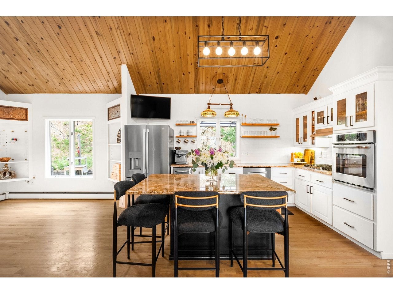 9537 Ute Dr, Golden, CO, 80403, USA, 4 Bedrooms Bedrooms, ,4 BathroomsBathrooms,Residential,Active,9537 Ute Dr,1060448