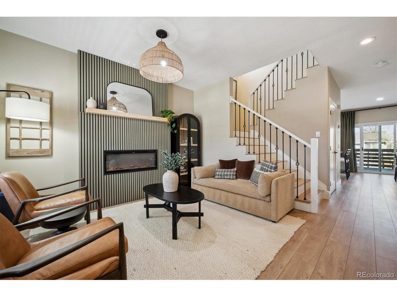 1099 Thornbury Pl