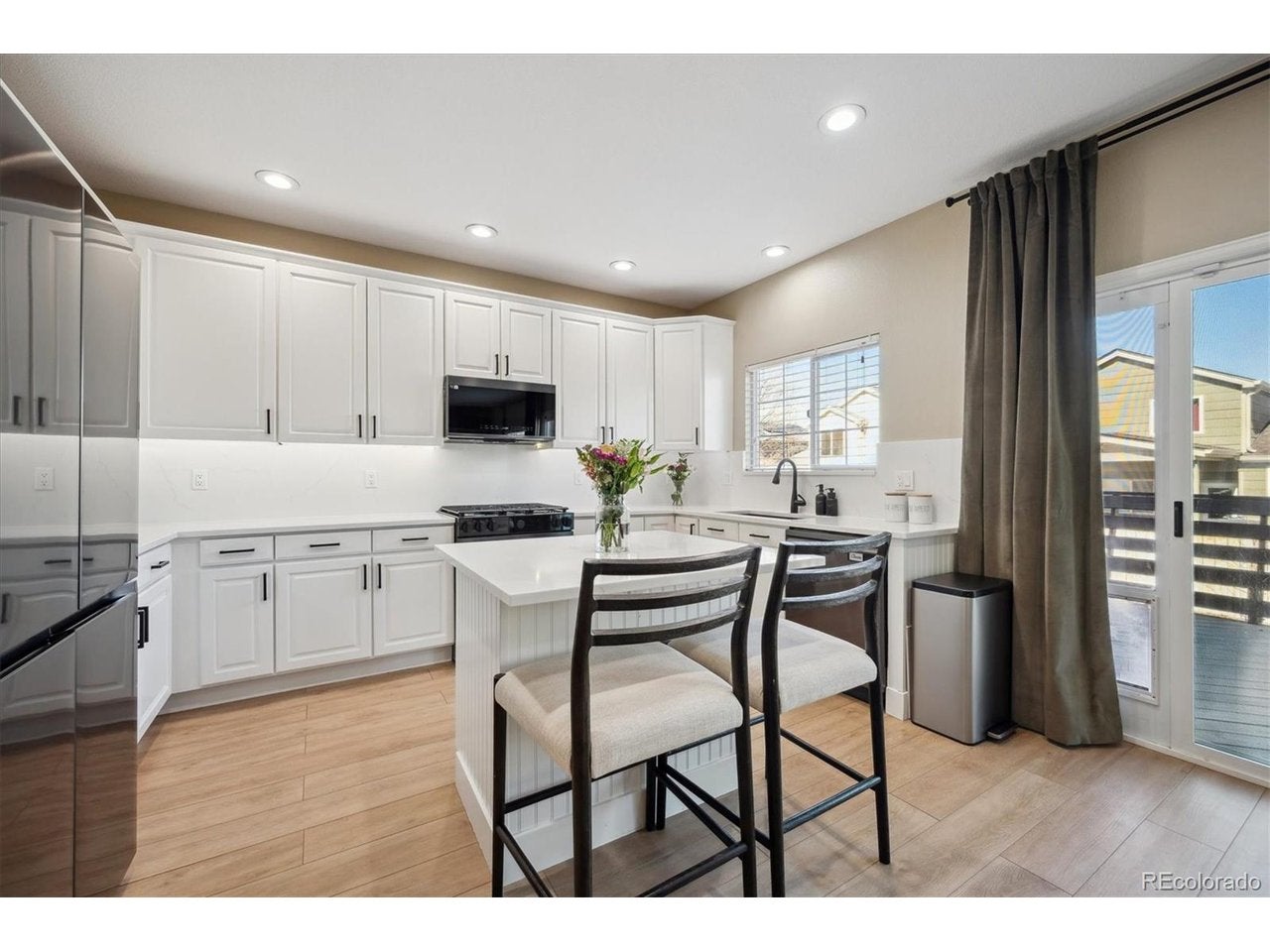 1099 Thornbury Pl