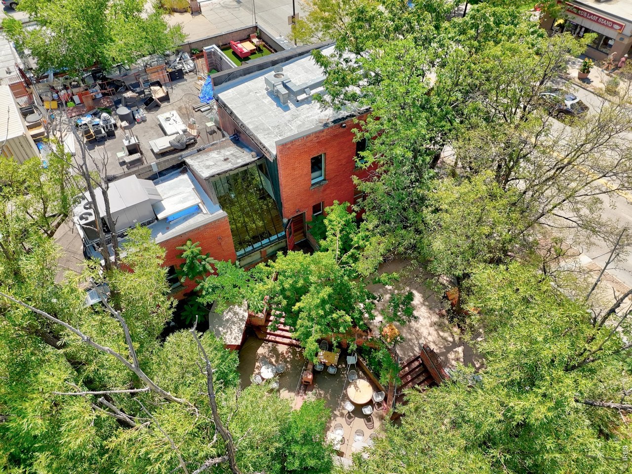 1724 Broadway