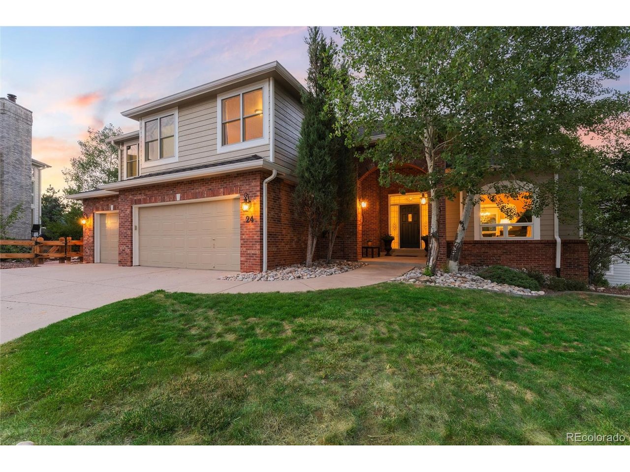 24 Desert Willow Ln