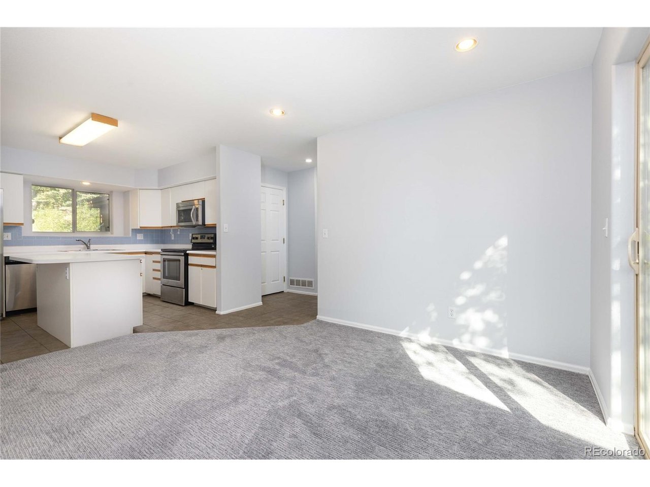 77 Corinthian Cir
