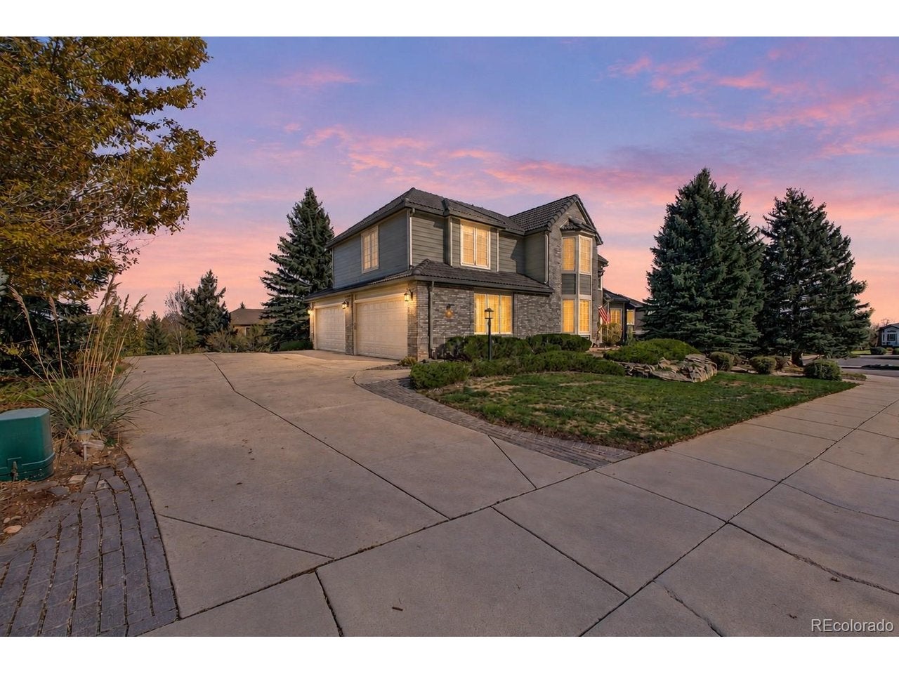 84 Deerwood Dr