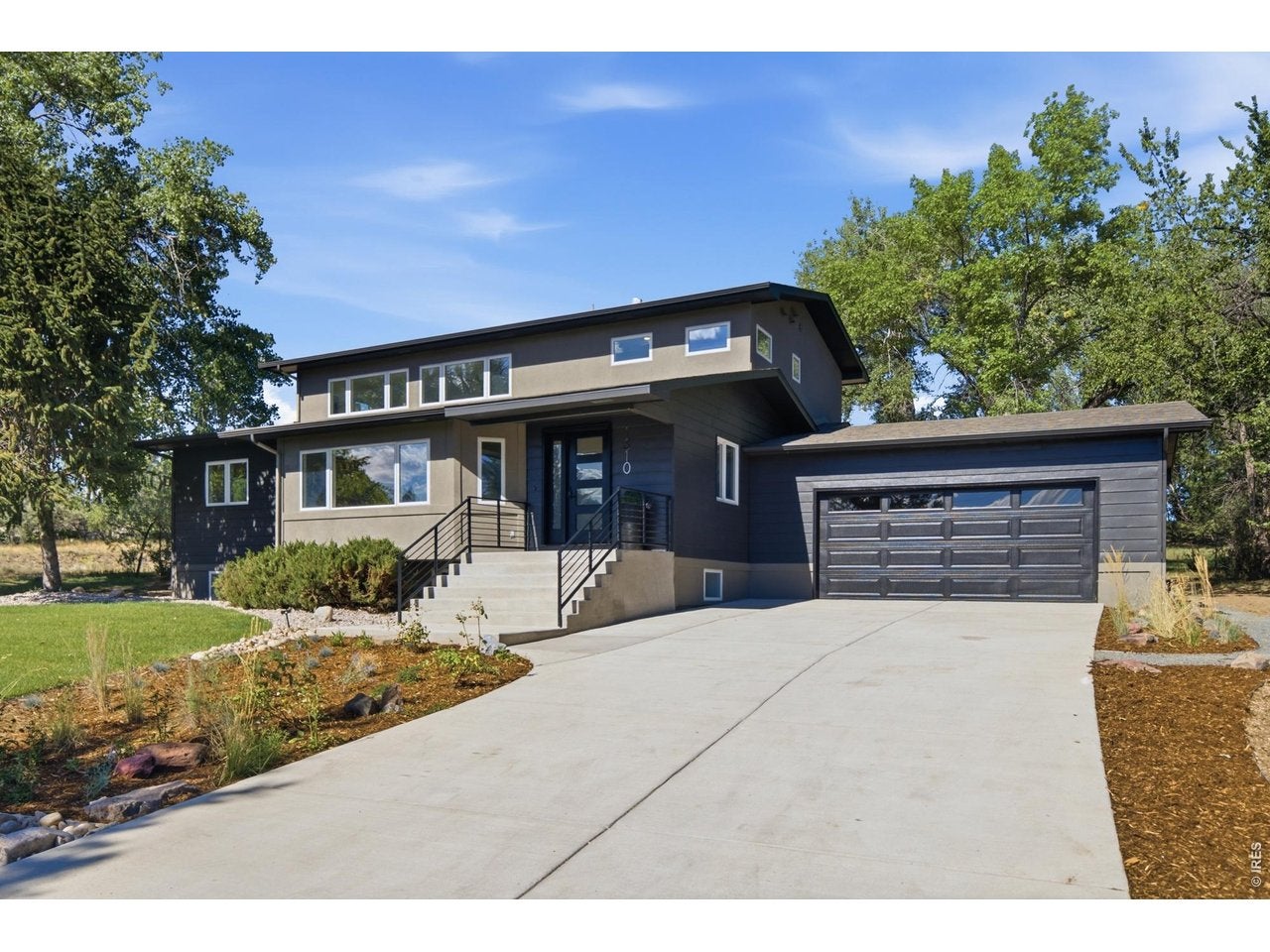 1310 Country Club Rd