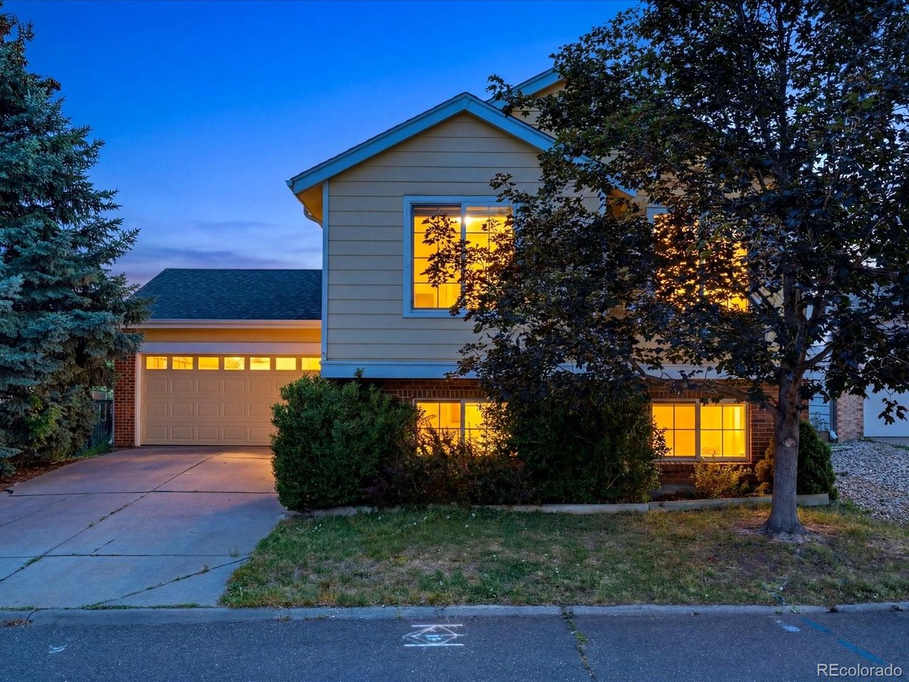 Photo 1 of 46 — 951 Conifer Ct, Littleton, CO 80126