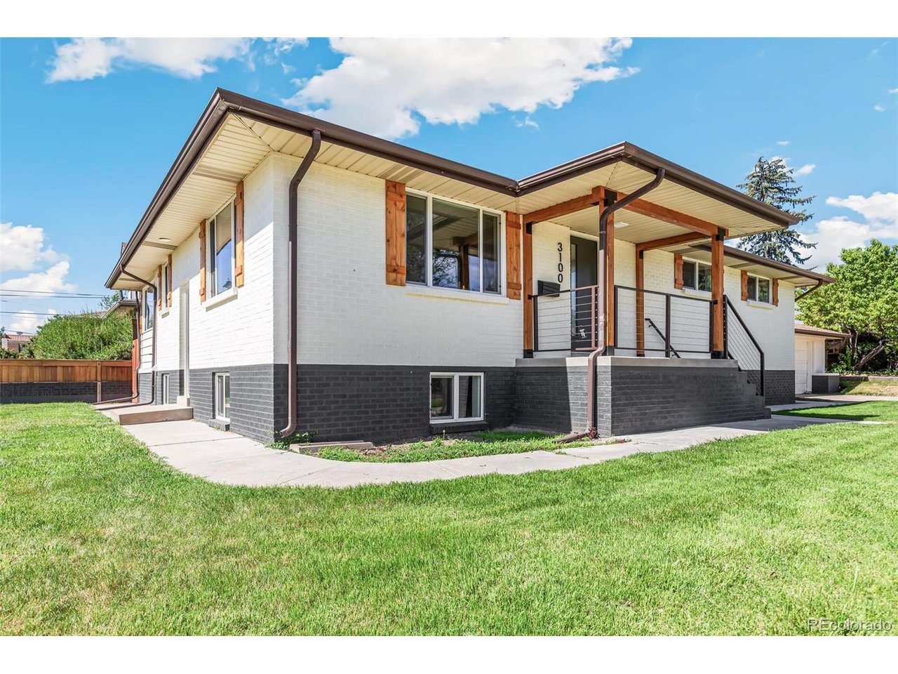 3100 W Denver Pl