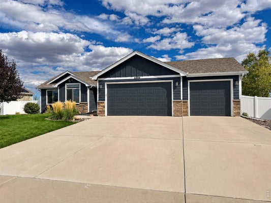 6886 SUMNER ST, WELLINGTON, CO 80549 - Image e2fd8bb6813cc987fef60fd237ebc009/934071048