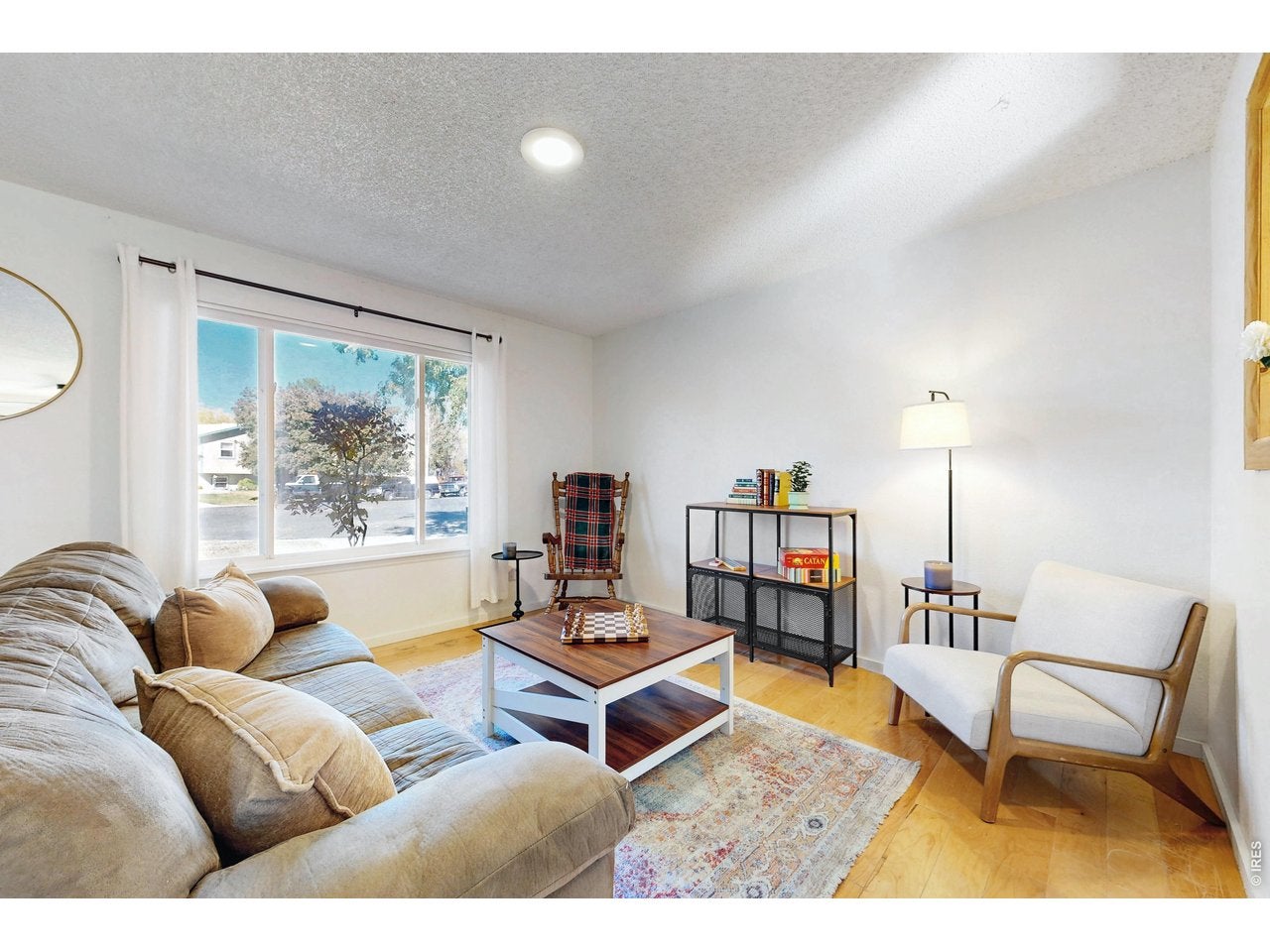 6512 Solar Ct