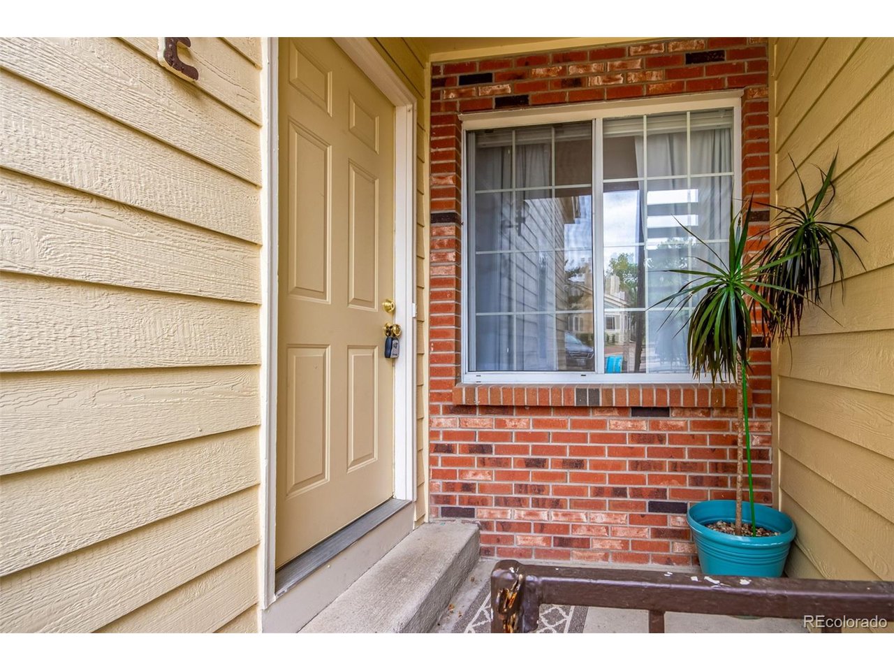 13722 E Lehigh Ave E