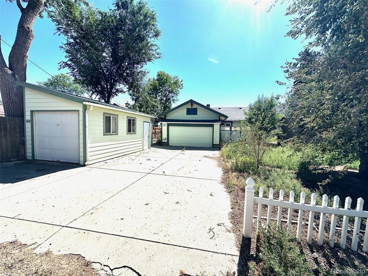 219 3rd St