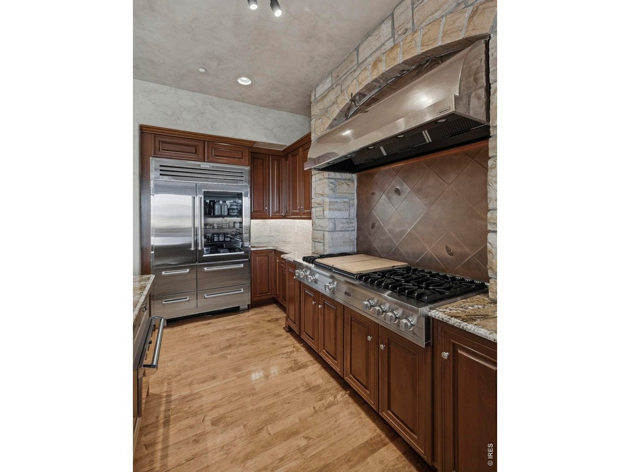 6303 Snowberry Ln, Niwot, CO, 80503, USA, 5 Bedrooms Bedrooms, ,6 BathroomsBathrooms,Residential,Active,6303 Snowberry Ln,1058211