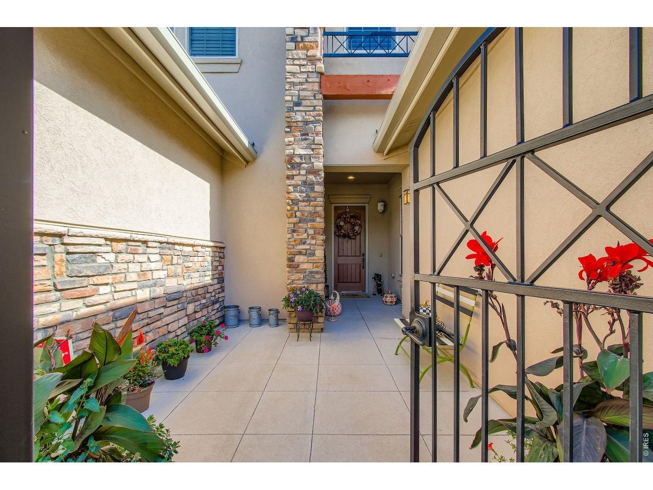 2932 Casalon Cir