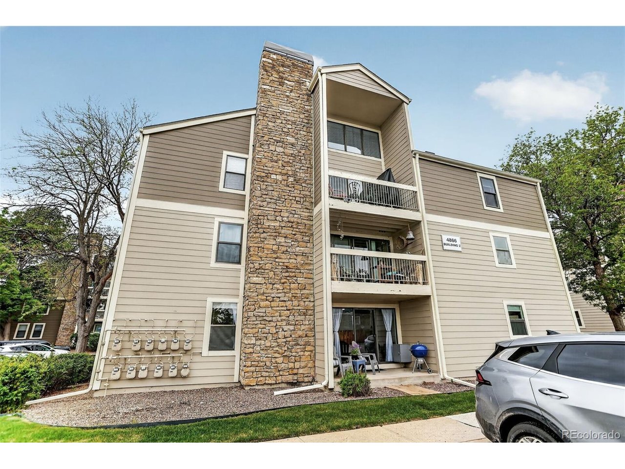 Photo 1 of 17 — 4866 S Dudley St 2-1, Littleton, CO 80123
