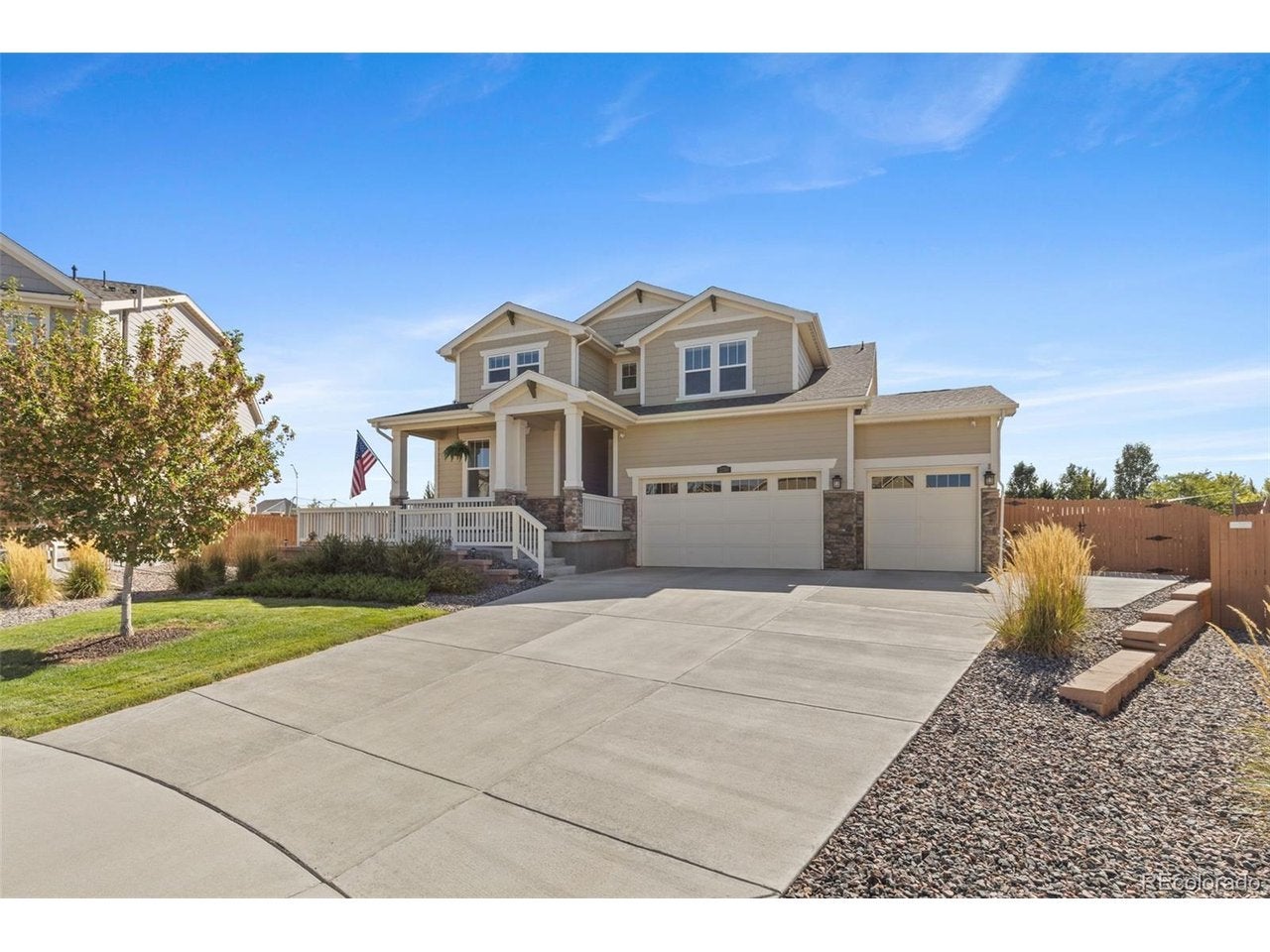 2740 E 160th Pl