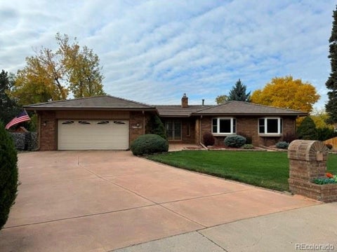 Photo of 11398 W 73rd Ave, Arvada, CO 80005 (MLS # 8999144)