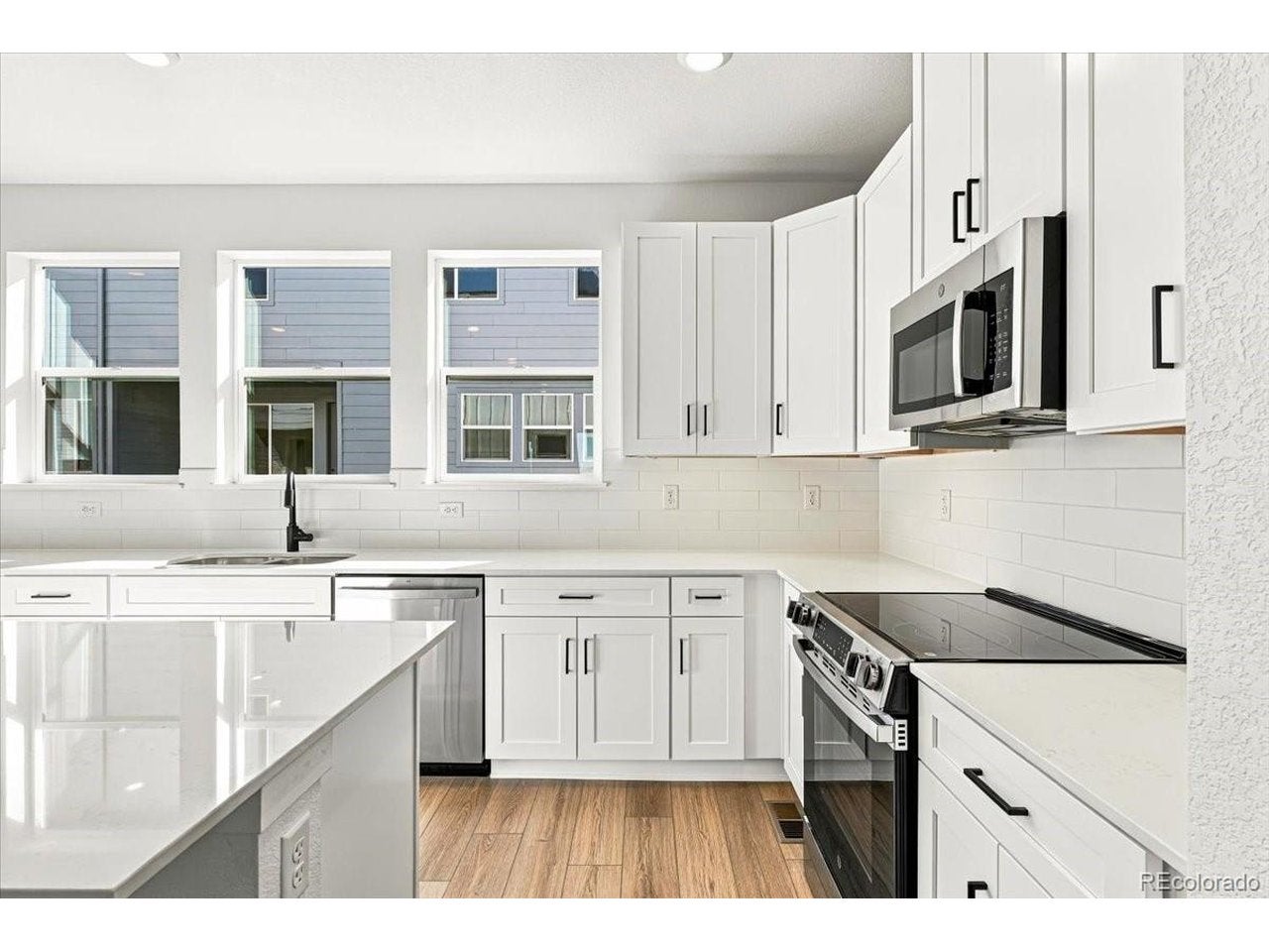 2888 W 56th Pl
