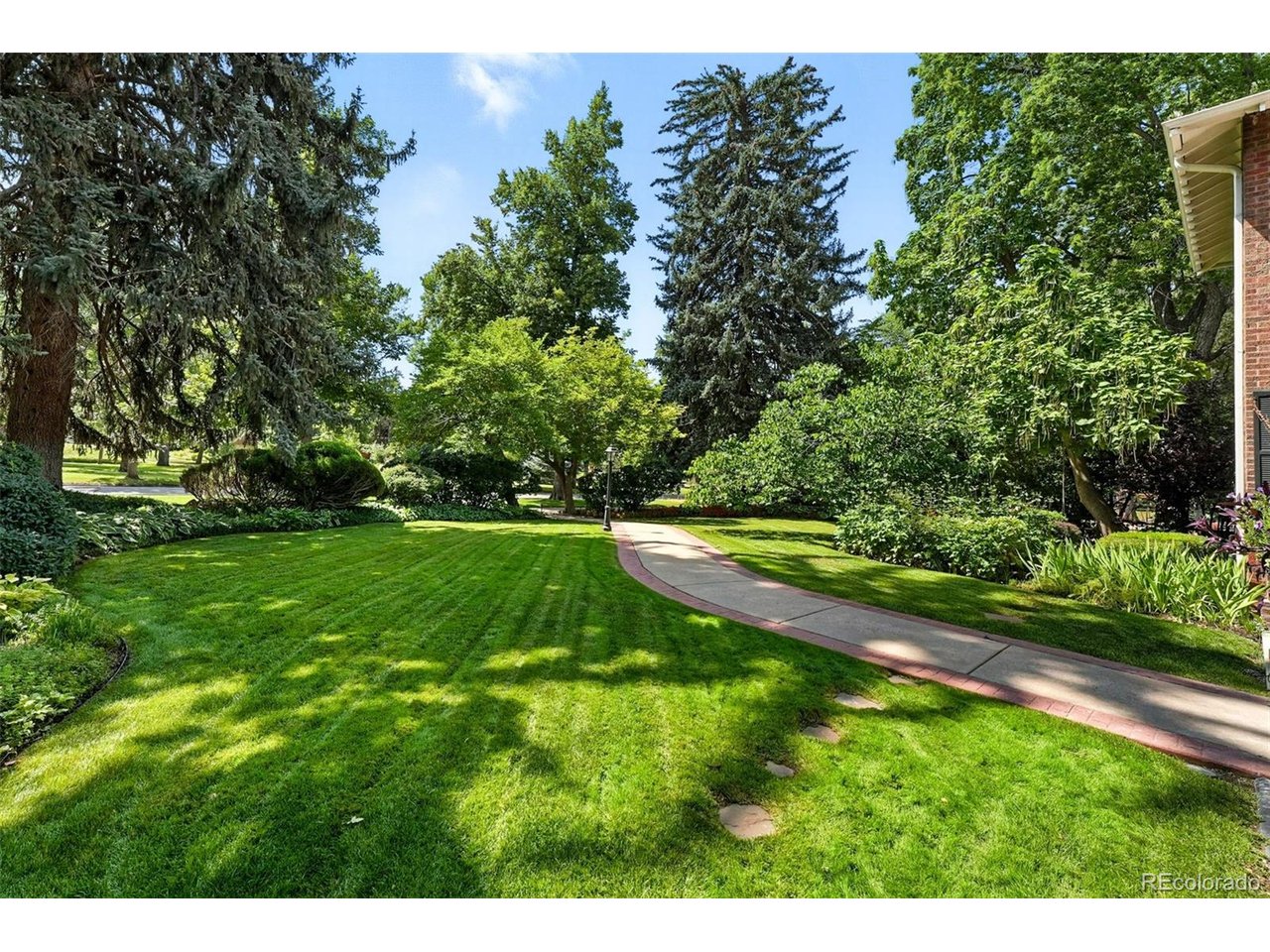 5525 E 17th Avenue Pkwy