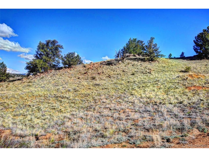 Photo 1 of 8 — 32 Hanover Ln, Jefferson, CO 80456